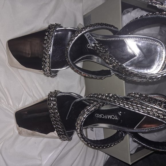 TOM FORD Metallic Chain 105mm Pumps, Silver - Picture 3 of 6
